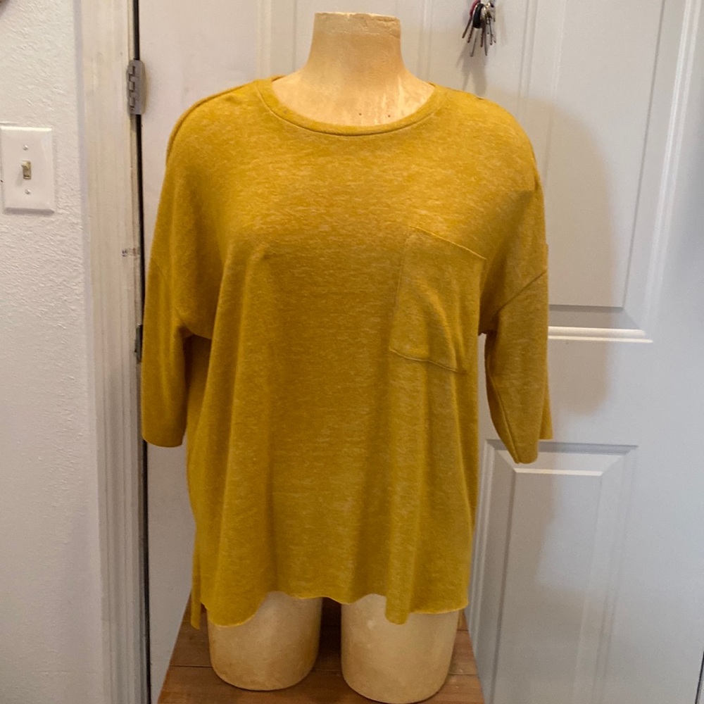 Lightweight tunic top Philosophy brand
